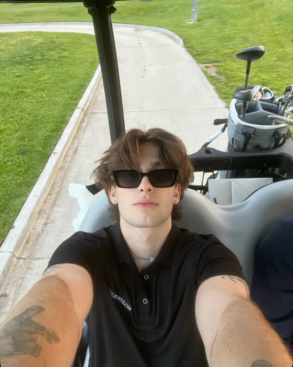 i really really wanna play a golf round with him 😭😭