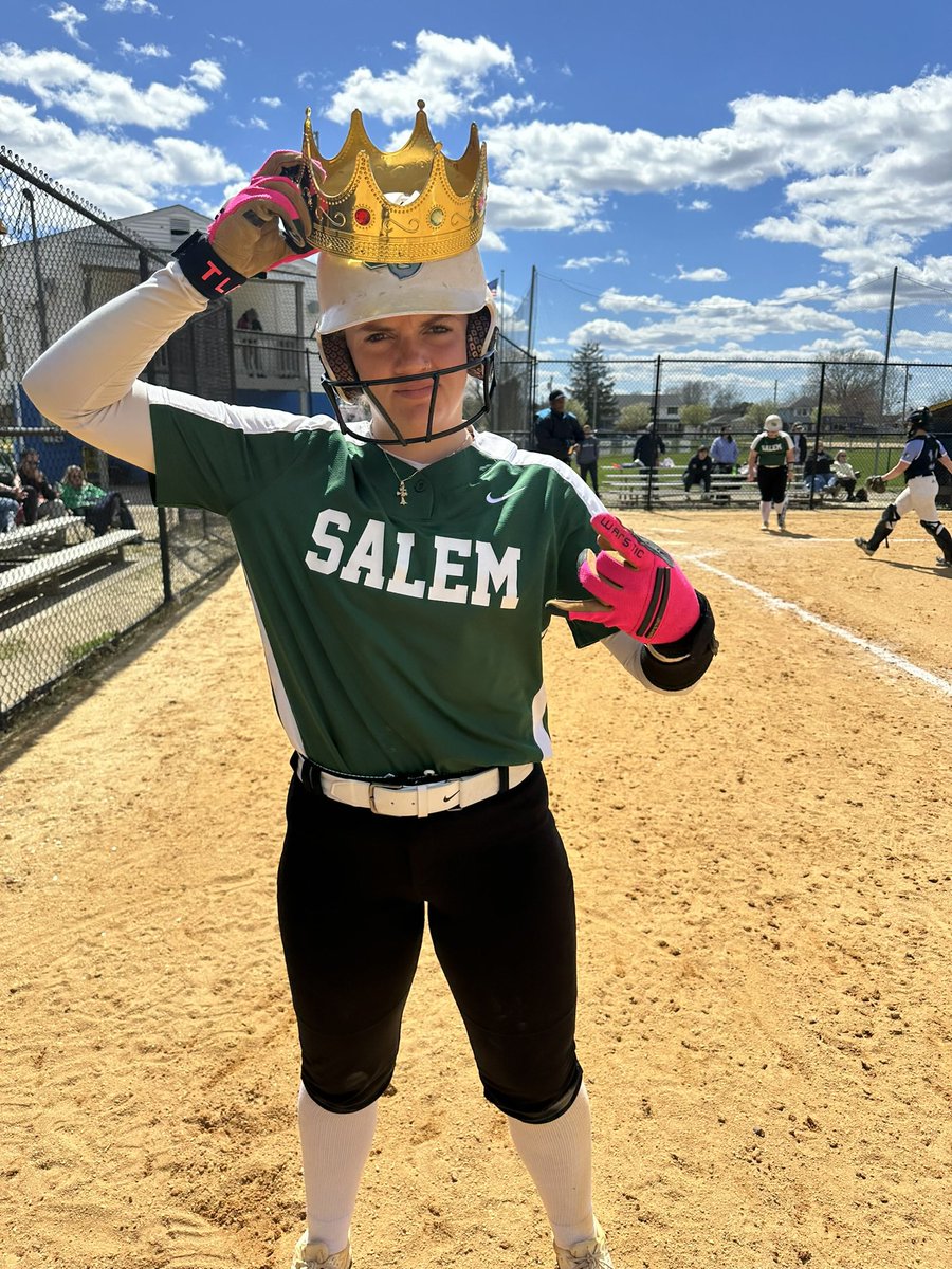 Adding another to the 💣💪 list is Vaye and Haylee ! Both homered in today’s DH against Del Tech. #MightyOaks #FeartheAcorn #Team2