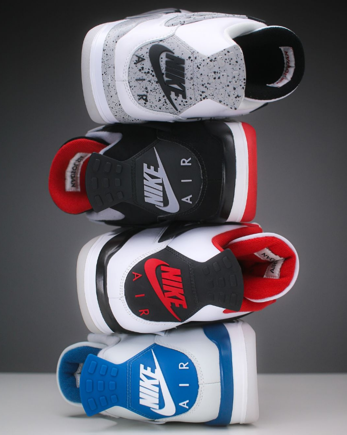 SneakerPics23's tweet photo. 4's 😍 https://t.co/ojTVZDmIFM