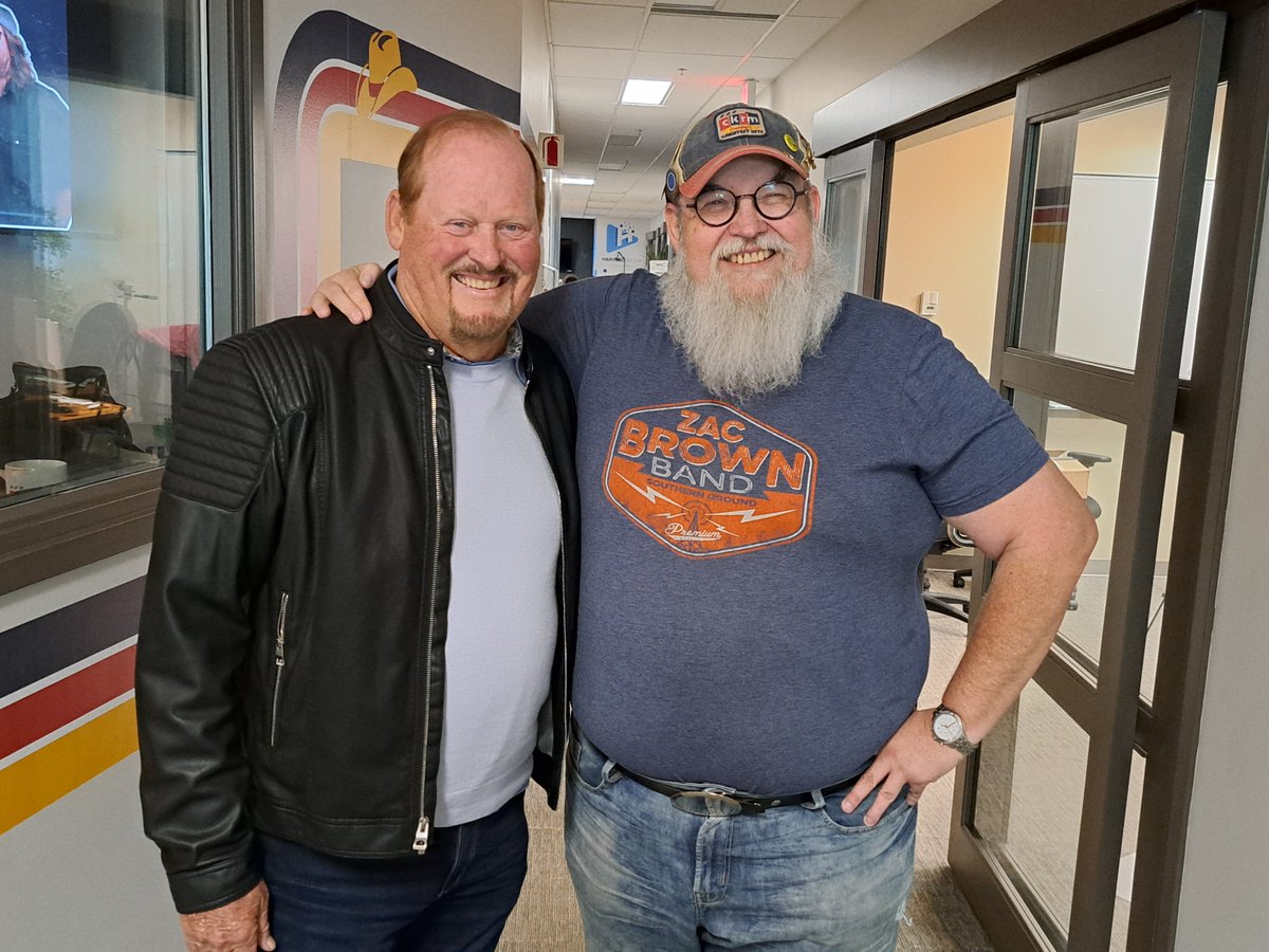 When I think of the heart of the Toronto Blue Jays organization, through the years, Ernie Witt comes to mind. The Canadian Baseball Hall of famer is in town for the Regina Red Sox supper this weekend. What an honour it was for me to get this visit prior to his Cage visit.