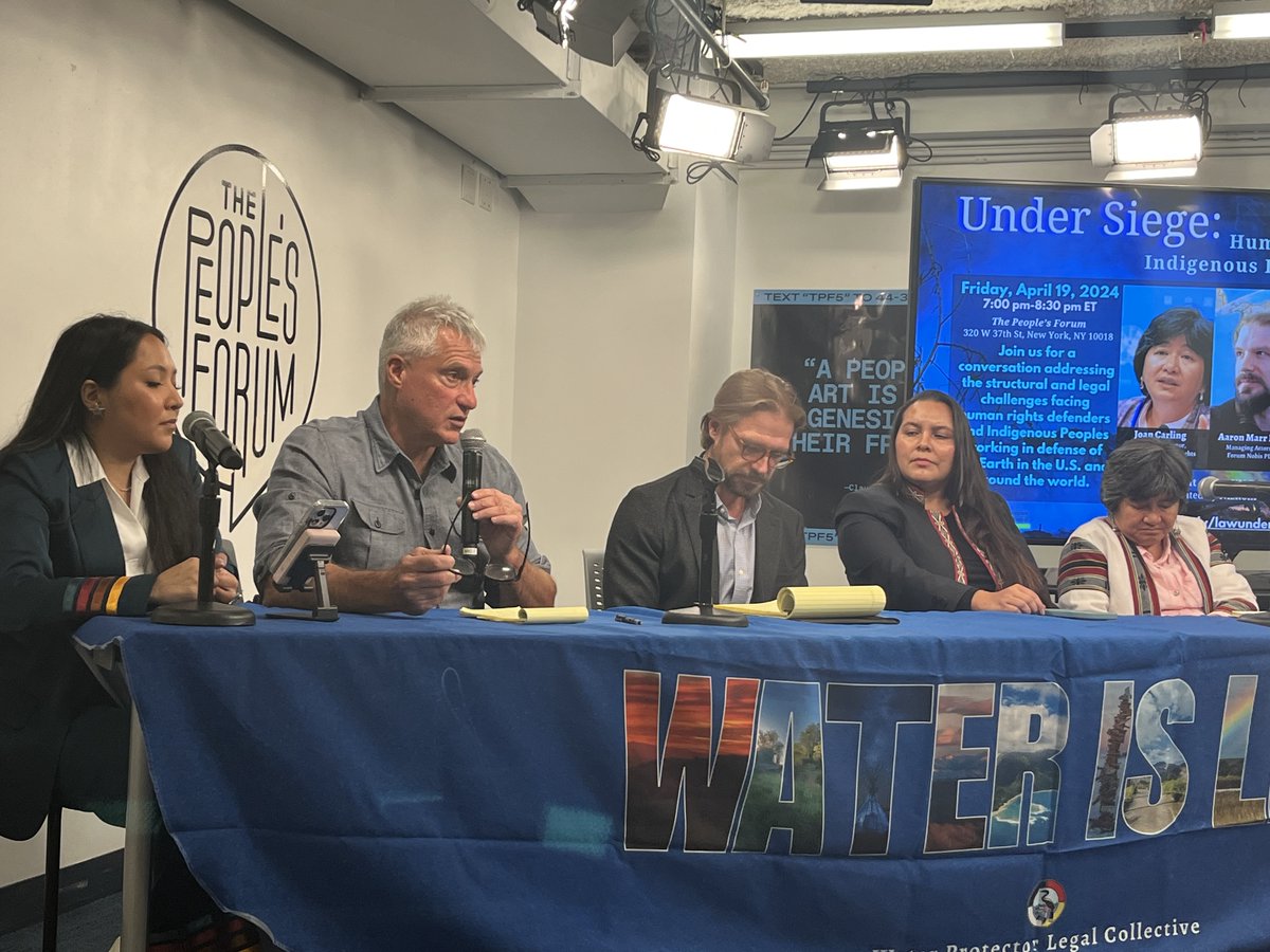 IPRightsIntl's tweet photo. #UnderSiege #UNPFII2024 #StopCriminalization 

Steven Donzinger, who was part of the team that litigated against Chevron🛢️ in #Ecuador and was criminally prosecuted for it, believes that he was viciously attacked as a way to kill the idea that such litigation existed. And for considering him a traitor to his class and privilege.