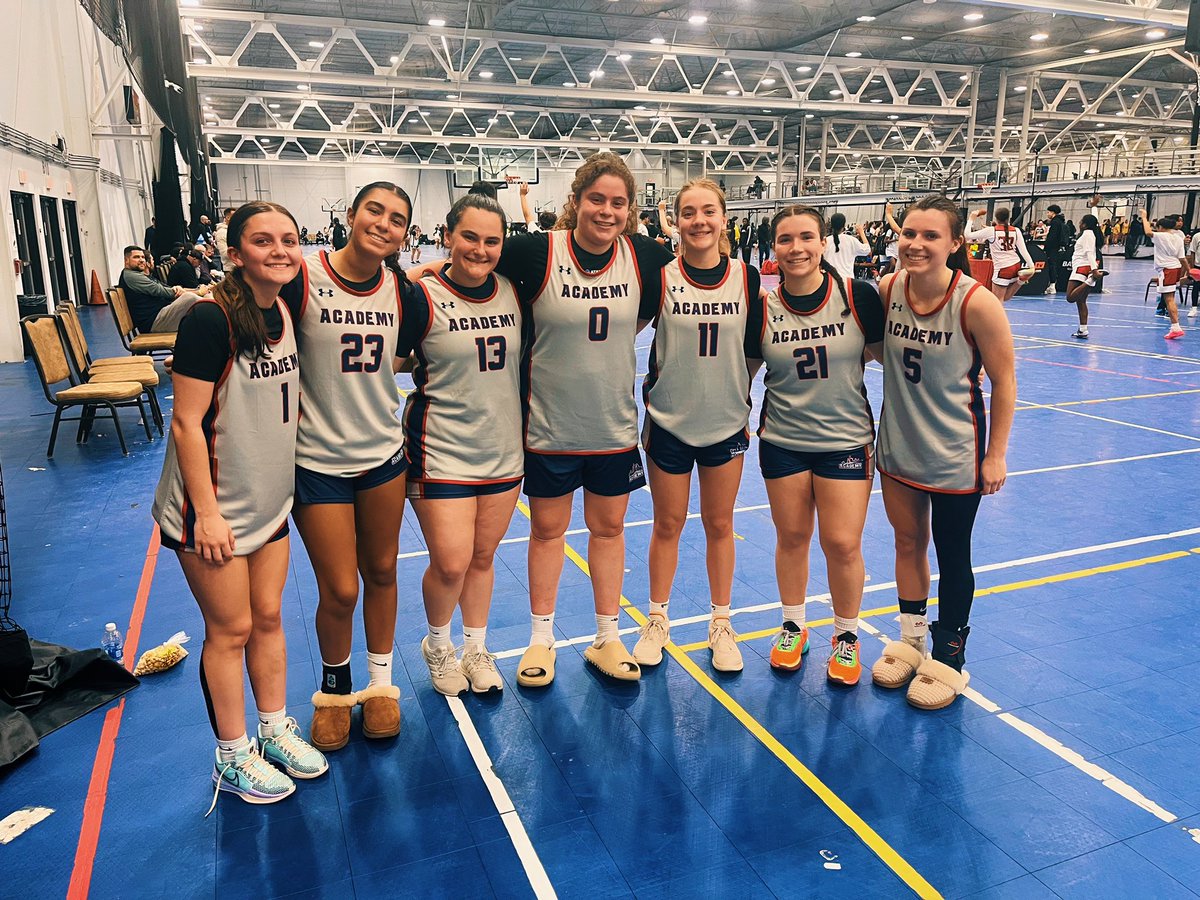 NYBBallAcademy's tweet photo. Huge team win over NY HAVOC 39-34. Incredible poise to stay together in times of their runs, and impressive job defensively all game. Proud of these girls!!!

Charlotte March (TZ, 2025) POTG w/ 18P, 4A

Caily Salon (Mahopac, 2025) w/ our toughness award for her job against the opposing teams bigs!!

LETS GO!!!!
Back at it tomorrow!
@CoachGeary_ @Coach_Loughran @erin_lofaro @LizzyLofaro