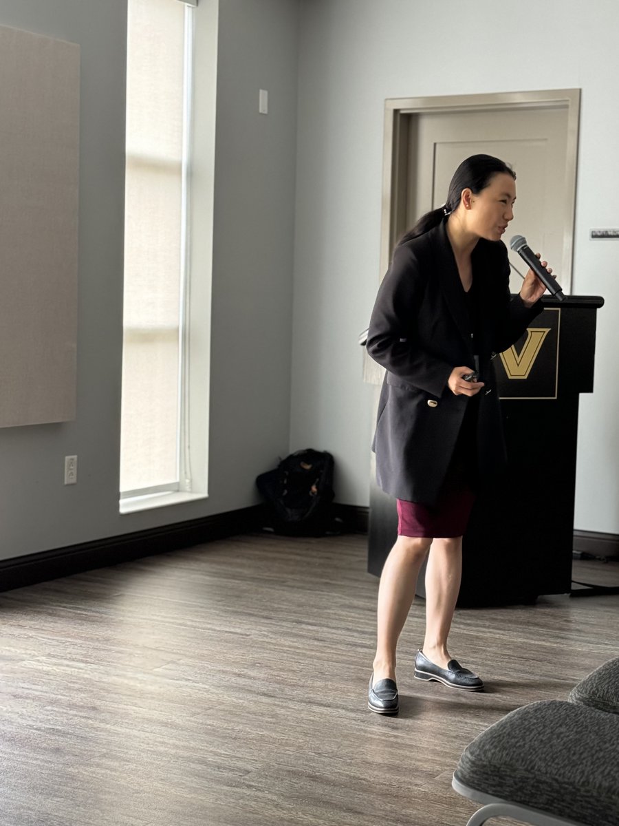 Ritika Raghu (@ritikaragwho) on Twitter photo Dynamic presentations from Dr. Rong Wang <a href="/rongwangsna/">Dr. Rong Wang</a> (<a href="/vupeabody/">Peabody College</a>), and Dr. Srishti Nayak <a href="/dr_srishtin/">Dr. Srishti Nayak</a> (Music Cognition), Young investigators who both switched careers and showed us how much women of color can accomplish in the academic workforce! I hope to be like them someday! Dynamic presentations from Dr. Rong Wang <a href="/rongwangsna/">Dr. Rong Wang</a> (<a href="/vupeabody/">Peabody College</a>), and Dr. Srishti Nayak <a href="/dr_srishtin/">Dr. Srishti Nayak</a> (Music Cognition), Young investigators who both switched careers and showed us how much women of color can accomplish in the academic workforce! I hope to be like them someday!
