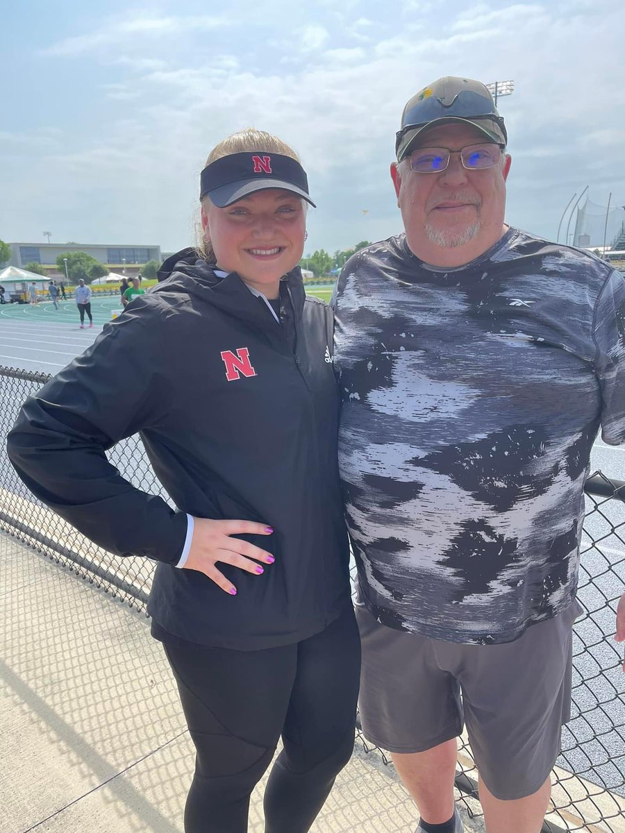 What a wonderful surprise at my track meet today! My high school track coach was finally able to come see me compete as a collegiate athlete! Happy to be back in Texas 🤠