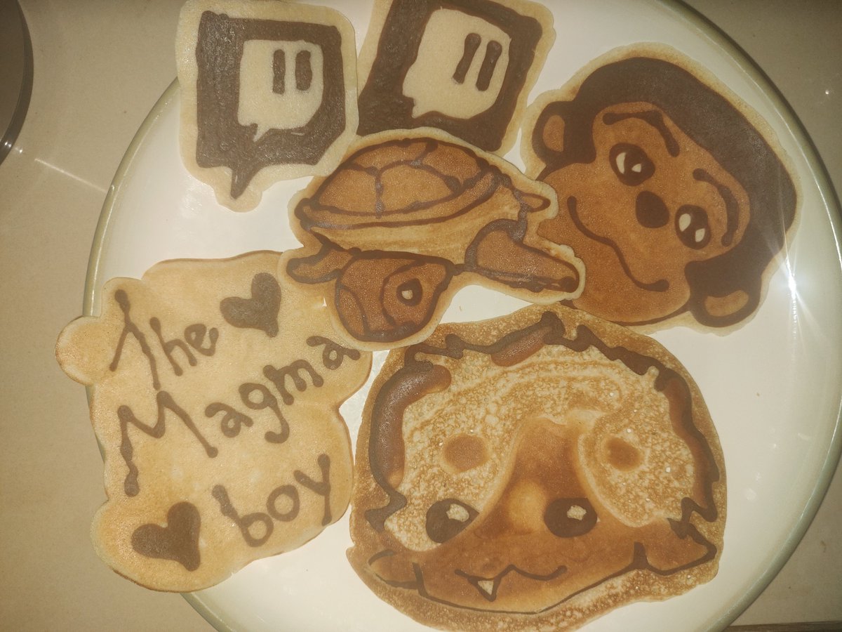 BrauliaEster's tweet image. De mis primeros intentos por hacer #pancakeart 🥞 #pancakes 🧇 hace un tiempo que quería intentarlo pero no encontraba la motivación, pero con el #MagmaConcurso vi una oportunidad para al fin practicar ☺️ me basta con que lo vea 😄 (LPM que bonito me quedó Yorch 😃)