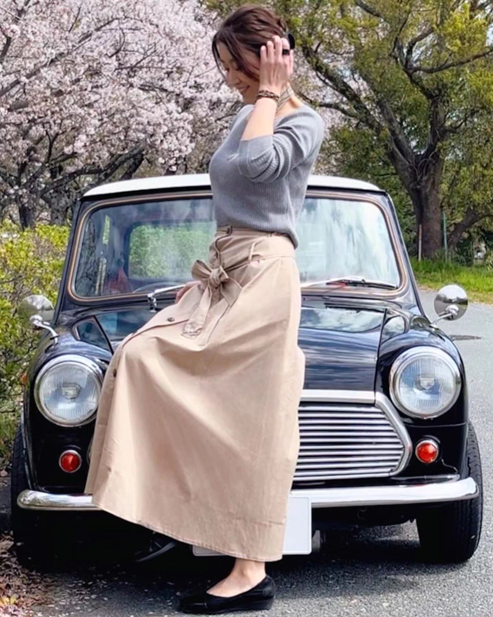 With the cherry blossoms that have almost all fallen.
Owner: @junkomini1013
-
-
-
#MiniCooper #RoverMini #japan #OldMini #classicmini #fypシ
#classiccars #Japanese #FYP #carphotography #carporn #Car