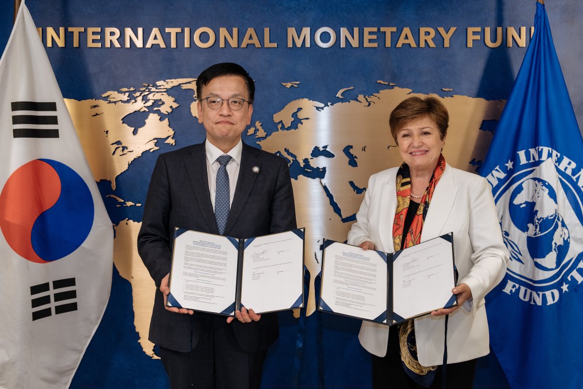 Grateful to 🇰🇷 Deputy PM Sang Mok Choi for Korea's generous grant of $56 million in subsidies to the IMF’s fund serving the most vulnerable. A clear sign of Korea’s unwavering commitment to our shared goals and longstanding partnership in support of low-income countries.