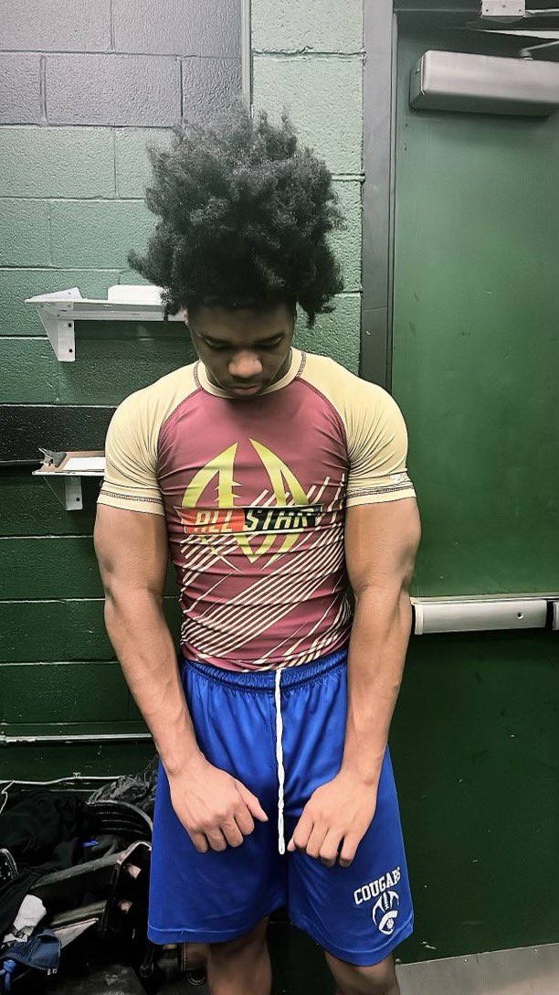 MartinZhilyn's tweet image. Gains 💯 #Co25 @coachvjefferies @CoachMikeLondon @ValdamarTBrower @Coach_kwebb @CoachMichaelee