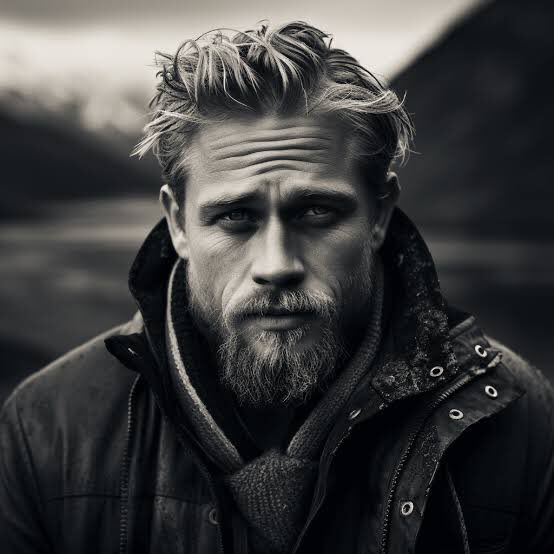 OMG. My man #CharlieHunnam #JaxTeller #samcro #redwoodoriginal
#kingarthur #crimsonpeak #truekellygang #greenstreethooligans #soa
#jungleland #pacificrim #jungleland #shantaram #lostcityofz #lastlooks
#amazinghuman #sexiestmanalive @SOAMediaAddicts⁩ #bestillmyheart
#hothot ❤️‍🔥