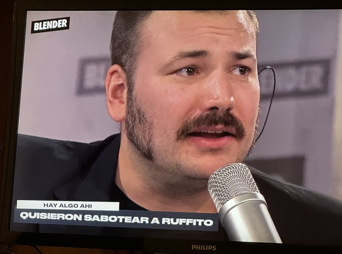 Curzebord's tweet photo. Si lo tocan a ruffito que quilombo se va a armar #poderpoderpoder https://t.co/V2XOdQGqTl