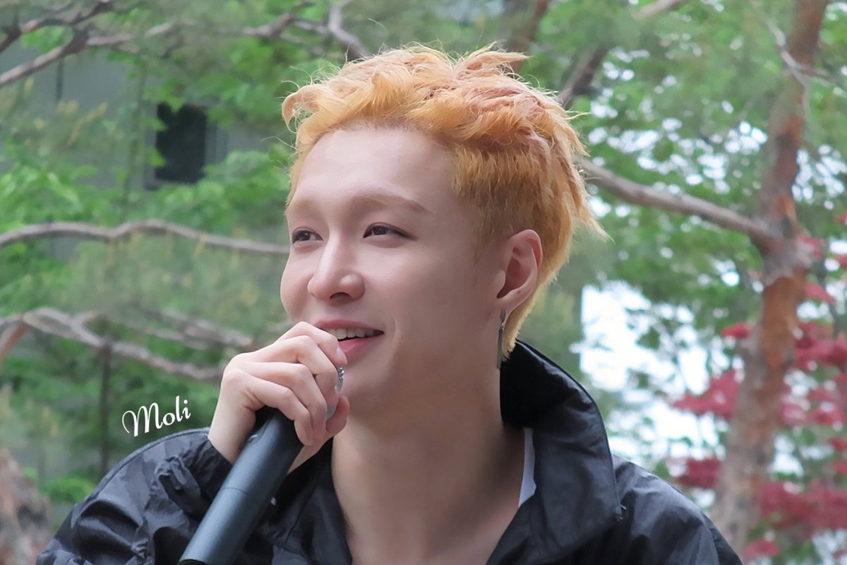 240420 미니팬미팅 Mini fan meeting

朝早すぎて、いつもに増してゆるふわ
#layzhang  #zhangyixing 
#PSYCHIC #LAY_Psychic