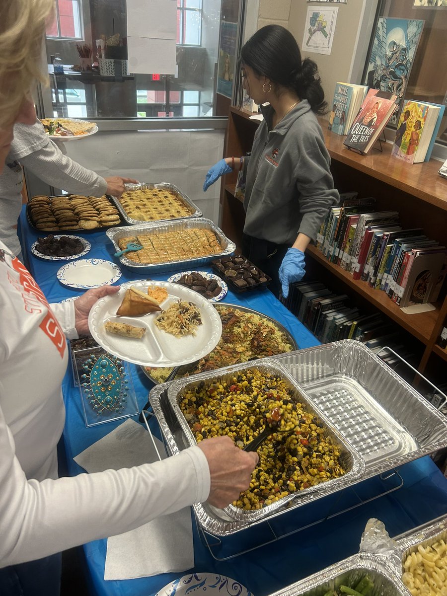 What a great celebration with our students and Stratford Families…great food and history about the cultures here at Stratford @mnps_fcp @fcsnashville @metroschools @StratfordSTEM1 @conley4kids