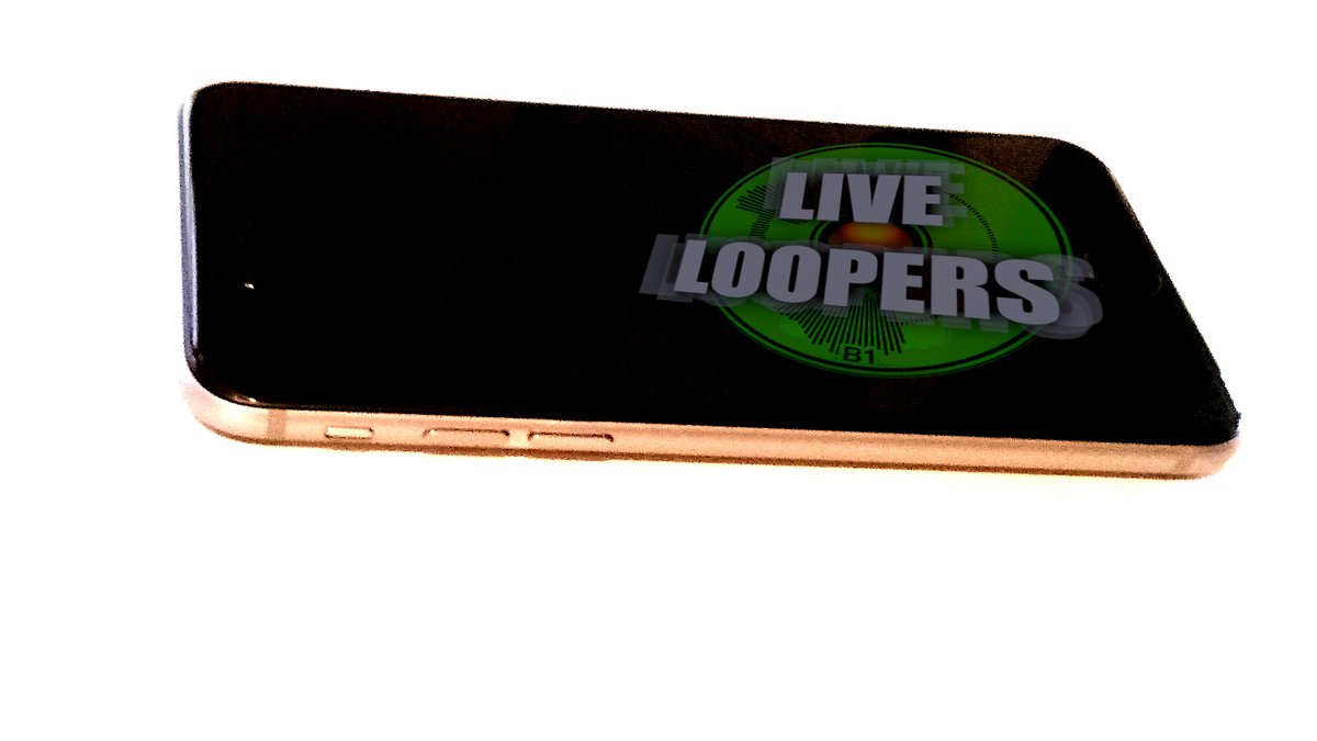 LiveLoopers's tweet photo. Using #LoopyPro to create the smallest self contained #LiveLooping system I've ever seen.  The #iPhoenix 

video = https://t.co/33om83rrga https://t.co/ghxNWLhAVy