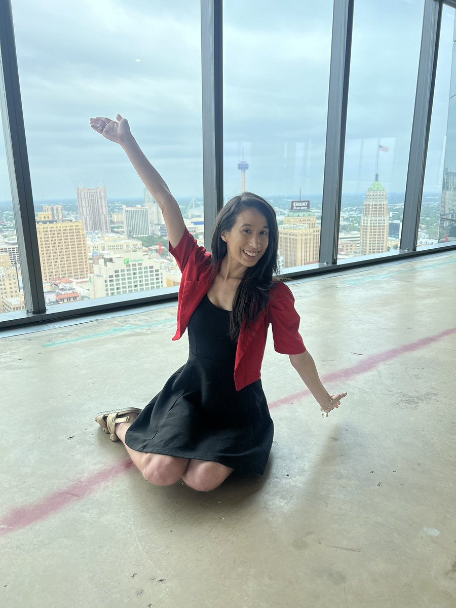 Christina Jovanna Olivarez tweet media