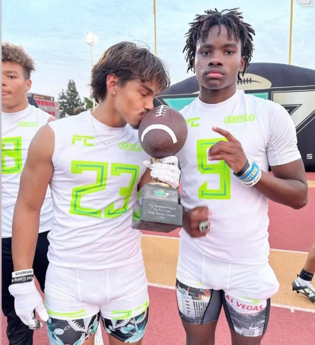 Rasharee (Coach D) Demery (@coachdeshon) on Twitter photo Son & Nepu really can't be stopped. These 2 dudes have be ballin this off season. They've faced multiple āļø athletes & did they stuff. Ours vs Yours. If used correctly, it's gonna be ugly for DBs & WRs. <a href="/eastlaketitanFB/">Eastlake Titans Football</a> <a href="/FastCampAth/">Kevin Brown(Coach KB)</a> <a href="/SanSpotlight/">San Diego Spotlight</a> Son & Nepu really can't be stopped. These 2 dudes have be ballin this off season. They've faced multiple āļø athletes & did they stuff. Ours vs Yours. If used correctly, it's gonna be ugly for DBs & WRs. <a href="/eastlaketitanFB/">Eastlake Titans Football</a> <a href="/FastCampAth/">Kevin Brown(Coach KB)</a> <a href="/SanSpotlight/">San Diego Spotlight</a>
