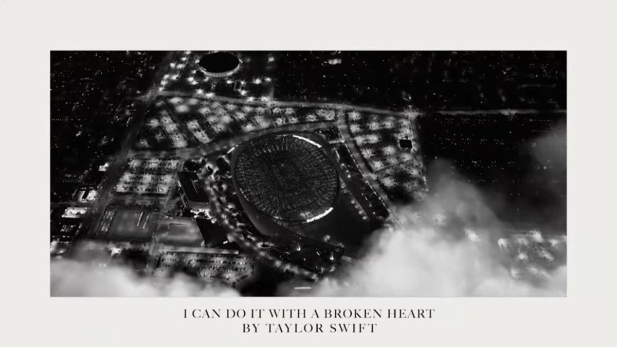 swifferupdates's tweet image. 🤍|  ‘The Tortured Poets Department’ lyric videos are finally out!