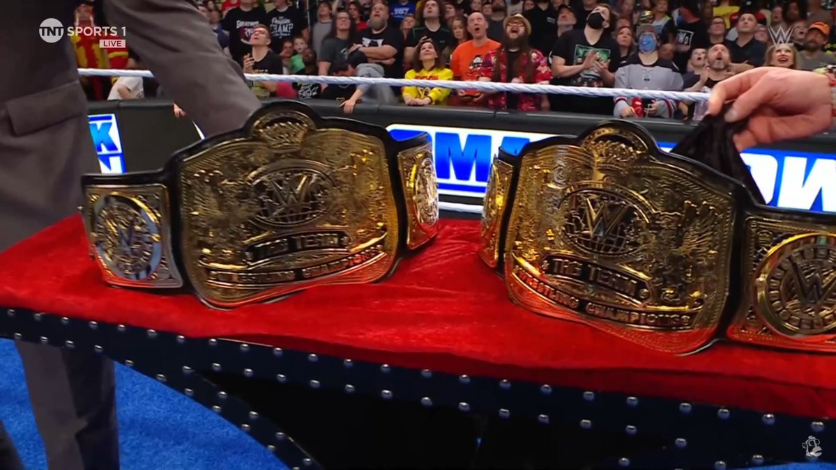 WWE goes 2 for 2 on new tag titles by going with these classics 🔥 #SmackDown