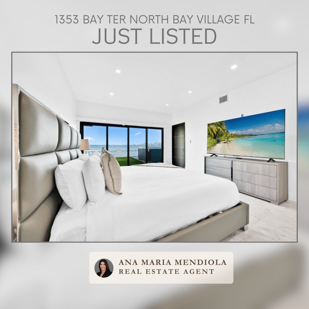 🏊‍♂️ Dive into luxury! This 5bd, 4-bath retreat offers the perfect blend of elegance and relaxation at 1353 Bay Ter. #LuxuryRetreat #WaterfrontLiving #MiamiRealEstate AnaMariaMendiola.com