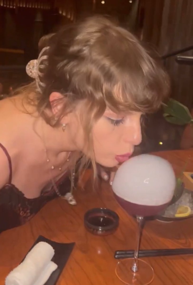 TSwiftNZ's tweet photo. https://t.co/yoCyldtgZm