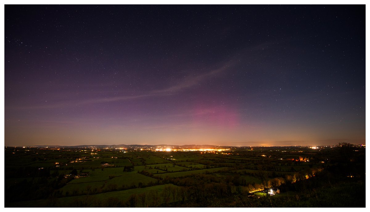 The Northern Lights on show over Tipperary in #Ireland 19/4/24. #aurora #StormHour #NorthernLights