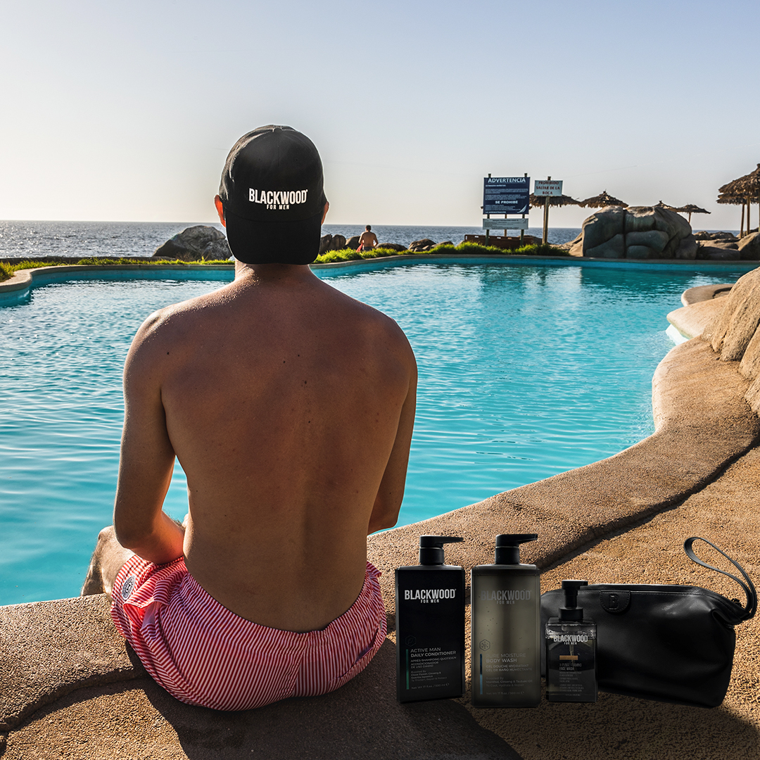 Blackwoodformen's tweet image. Planning a trip? 🏖️ Don't forget to upgrade your travel to Natural Class 🌿✨ Pack some powerful #BotanicalBoosts in your bag to keep your skin &amp;amp; hair looking their best all vacation long ☀️⁠
⁠
#travelessentials #vacayvibes #groomingessentials #mensgrooming #blackwoodformen