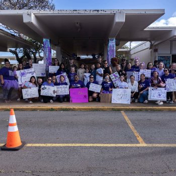 Roll Out the Purple Carpet Marine Corps Base Hawaii (April 17, 2024) Students at Mokapu Elementary were cheered on by family, school staff, and service members for Purple Up Day during Month of the Military Child 📷's by Lance Cpl. Hunter Jones #purpleup #mcbh #hawaii