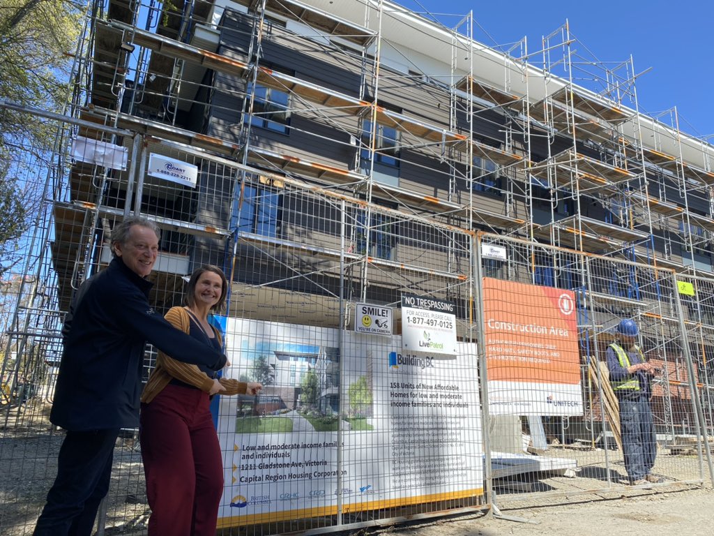 Homes are for People. 158 New Affordable Homes connected to the caring community of Fernwood in Victoria Beacon Hill! Grateful to @GraceALore for highlighting this work from @KahlonRav on our #Constituency #Week walk through.