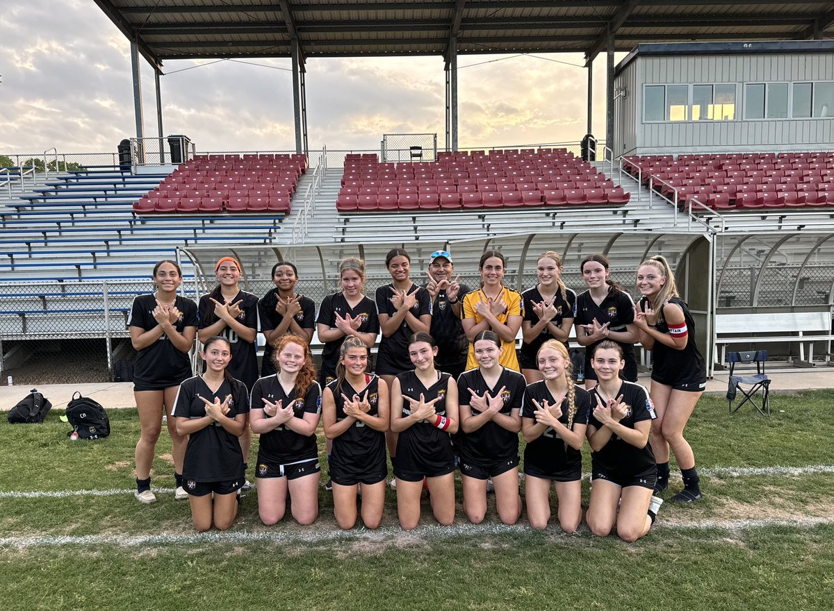 baga_hs2029's tweet photo. 🤩The 07’s started the GA Spring Showcase off with a 3-0 W vs Seattle Reign!
⚽️Caroline Atwill 🅰️Ava Skaggs
⚽️Sadie Smith 🅰️Maria Brogno
⚽️Caroline Atwill 
@bmorearmour @GAcademyLeague @BaltNGSoccer @ImYouthSoccer @TopDrawerSoccer @TheSoccerWire @PrepSoccer https://t.co/fpuvnSzEfi