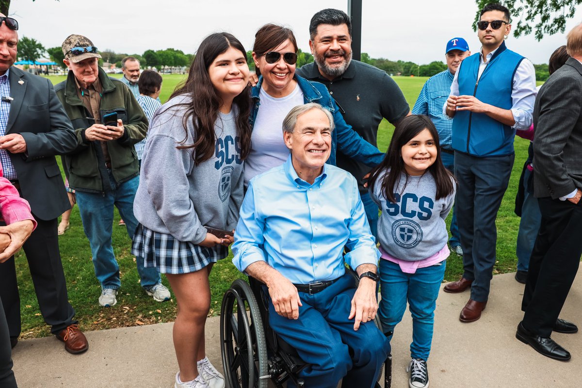 GregAbbott_TX tweet picture