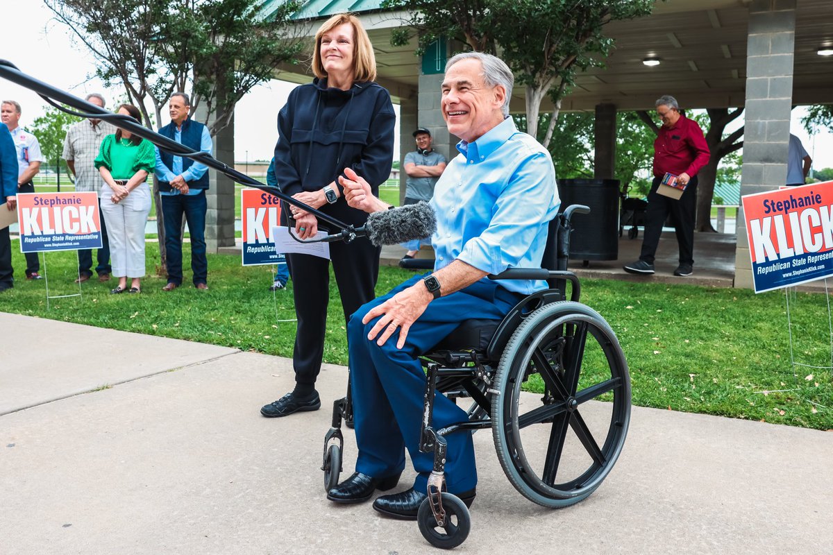 GregAbbott_TX's tweet photo. Proud to be with Rep. @StephanieKlick this afternoon in Watagua to support her re-election to House District 91. 

Stephanie will continue to help me deliver conservative wins for all Texans.  

Make sure you go out and vote for Rep. Klick in the May runoff election. https://t.co/Xgyux8xVLl