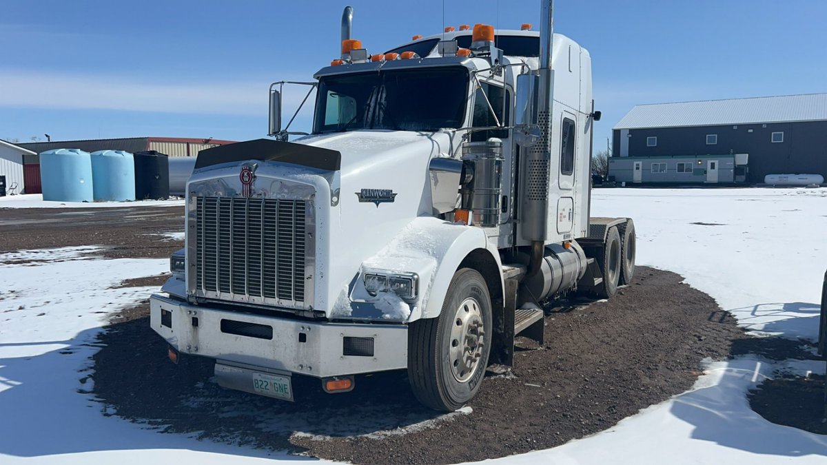 North of Hyway 16 🧢 🚜🌾 tweet media