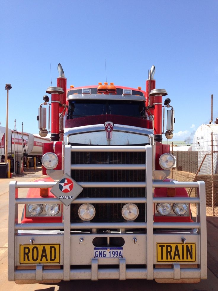 #FrontEndFriday Cool looking Kenworth 😎 👌 ❤❤