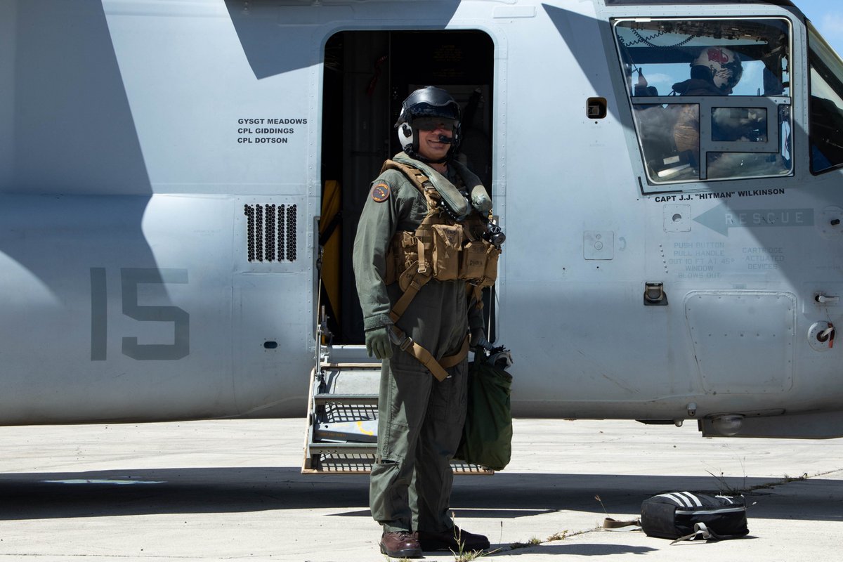 This week's hot shot winner! Col. William G. Heiken, commanding officer of Marine Aircraft Group 24, prepares for Marine Rotational Force Darwin (MRF-D). Tune in next week to vote for the next hot shot winner! 📸's by Lance Cpl. Tania Guerrero #hotshot #vote #hawaii #HST