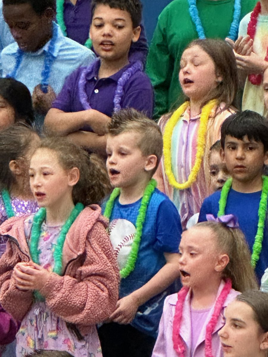 WmMc39Principal's tweet photo. Students @IPSMcKinley39 showcased their talents during the Spring Fine Arts program. We 💙💛 our Eagle Scholars!! #WatchUsSoarIn24 @brynn_kardash https://t.co/eZAN7ZYSyn