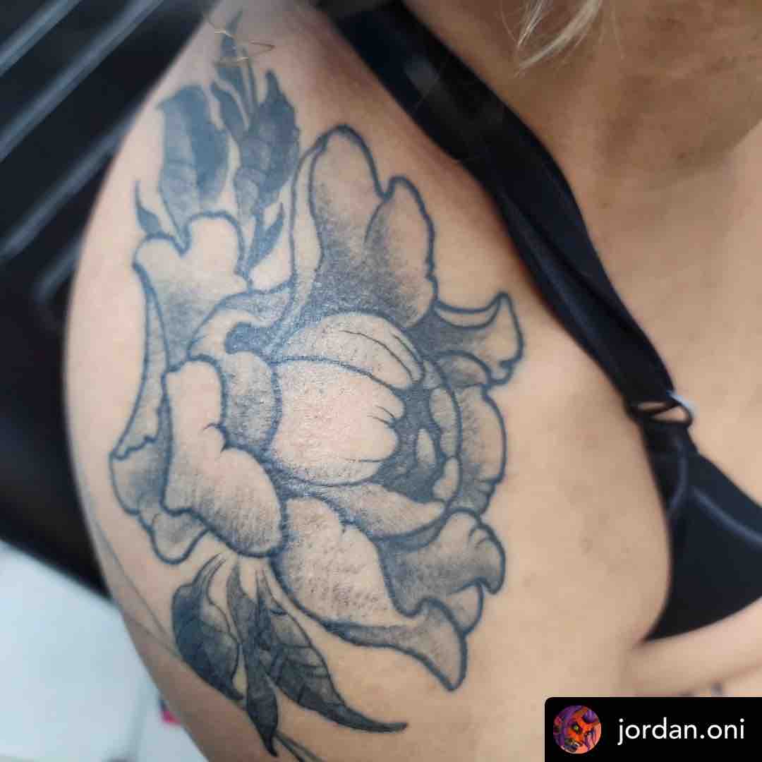 A nice healed pic of some of @jordan.oni work #tattoo #tattoos #ink #inked #art #tattooartist #tattooed #tattooart #tattoolife #tattooing #tattooist #artist  #tattooer #instagood #tattoodesign #tattooideas