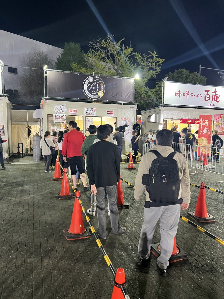 平八ブースへお越しいただきありがとうございました🥹地元出店はかなりハードルが高いですが皆様のおかげで楽しい楽しい一日となりました🫶
今日も始まりますよ〜🍜🙌
#よこすかラーメン艦隊 
#三笠公園
#煮干そば平八