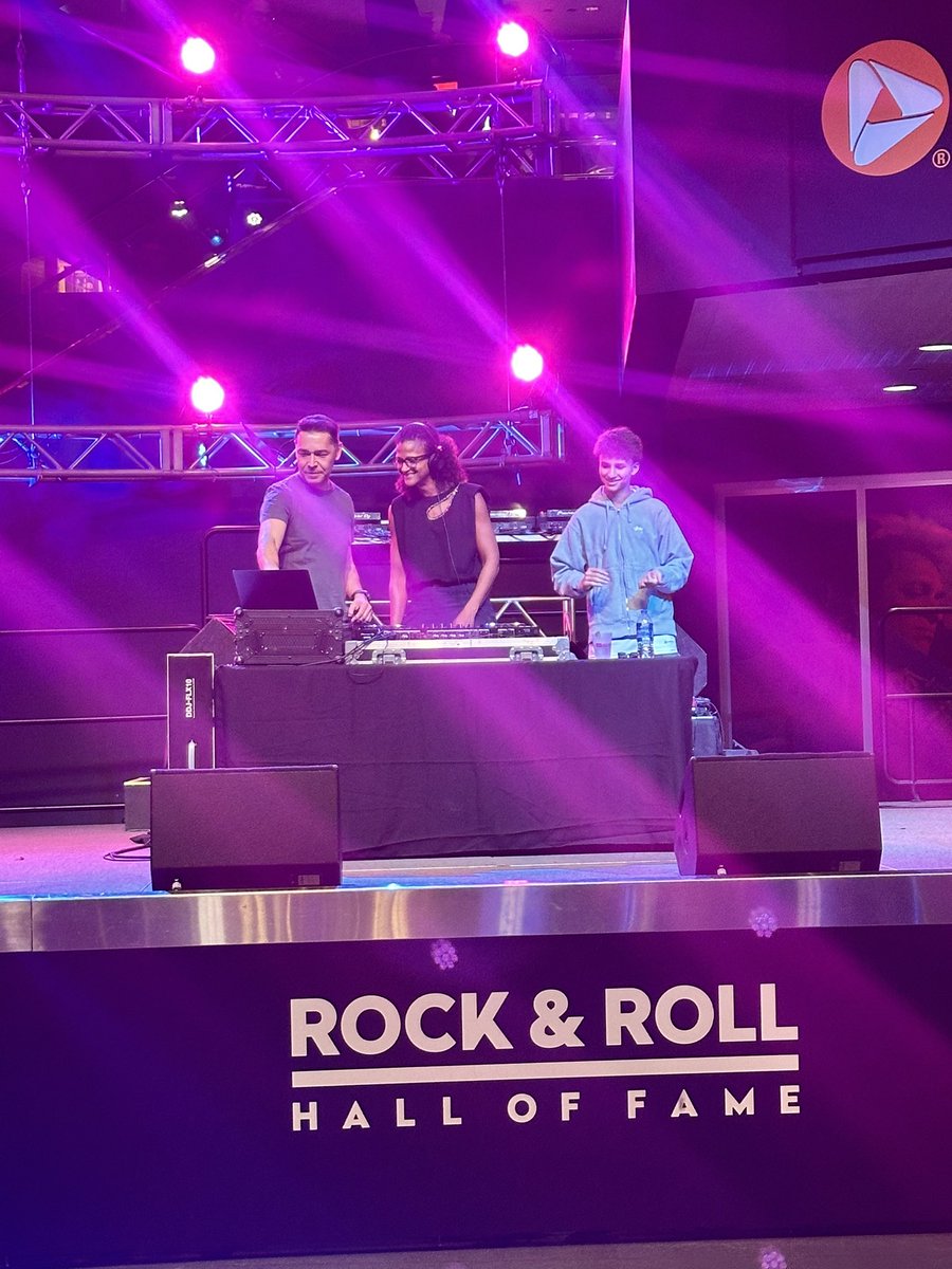 Andrew Kerner tweet media