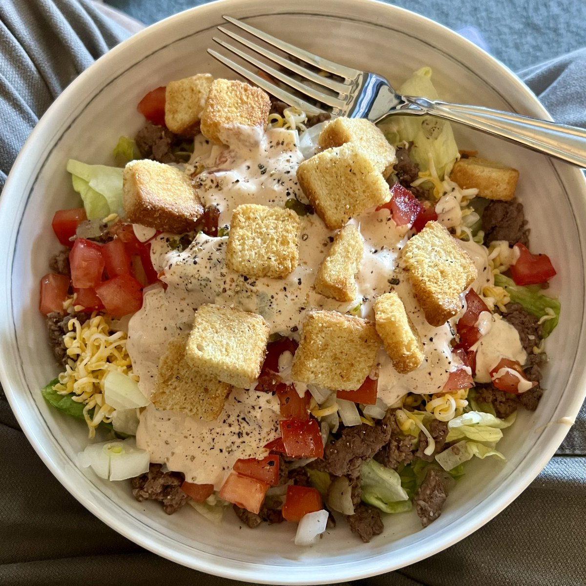 Cheeseburger salad for dinner tonight. Yum.