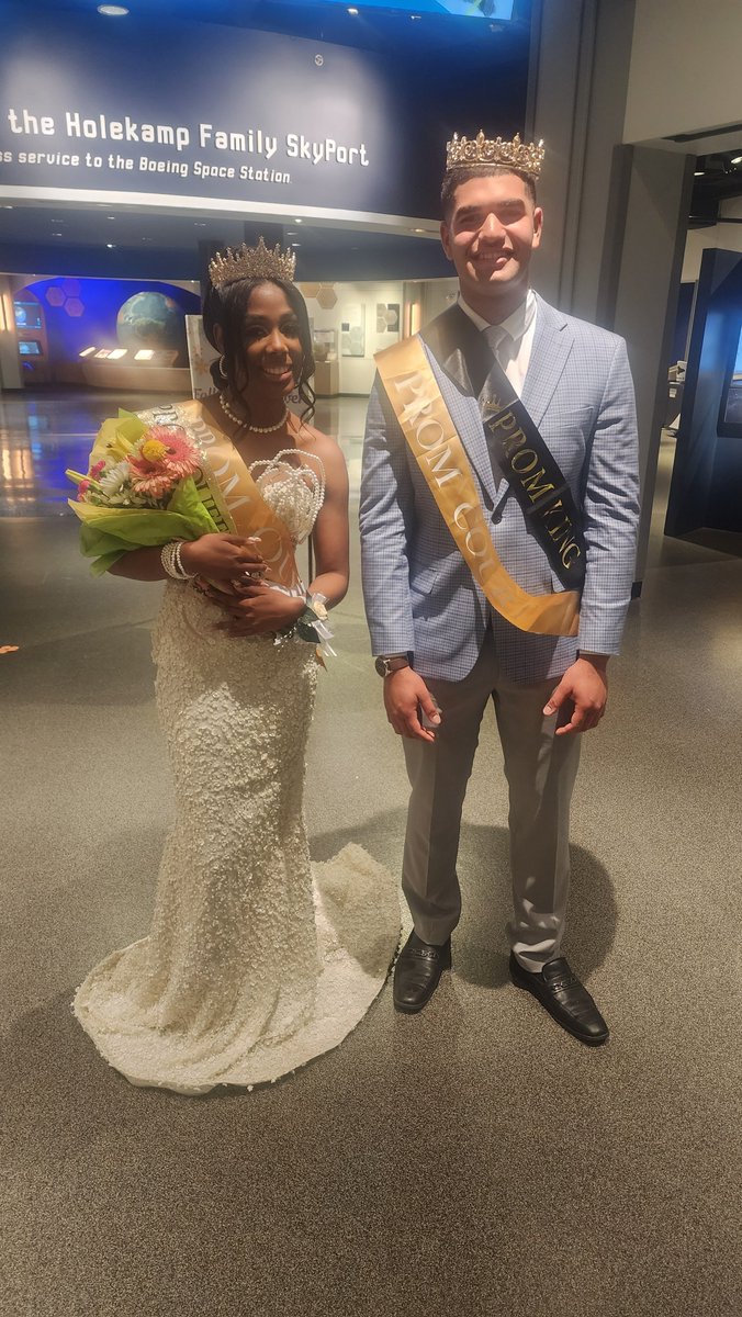 Congratulations to our 2024 BHS Prom King and Queen, Adrian and Kamari!! : )