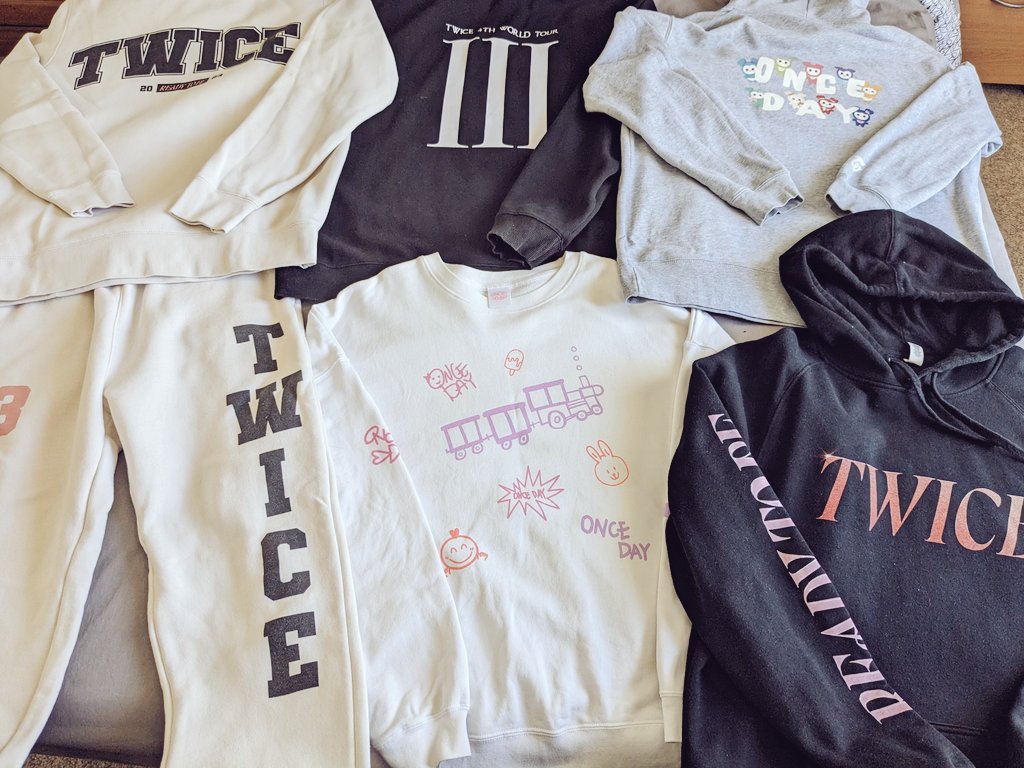 KOALAonce_'s tweet photo. My TWICE season has come!!!!!!!
TWICEしか着ない季節となりました😆
#TWICE #AussieONCE https://t.co/LBw6cOchQZ