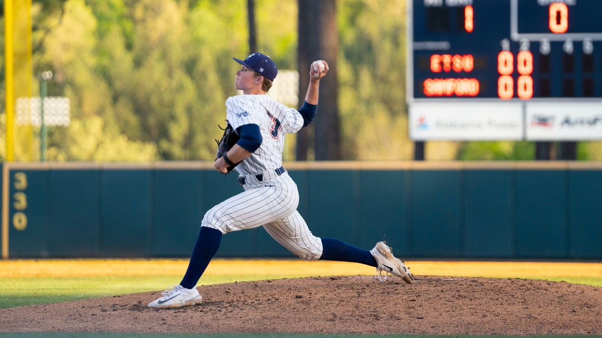 GAME RECAP: The Bulldogs used strong pitching and three homers to win the series opener at Western Carolina, 6-4!

📰rb.gy/yoo2qm

#SetTheStandard | #AllForSAMford