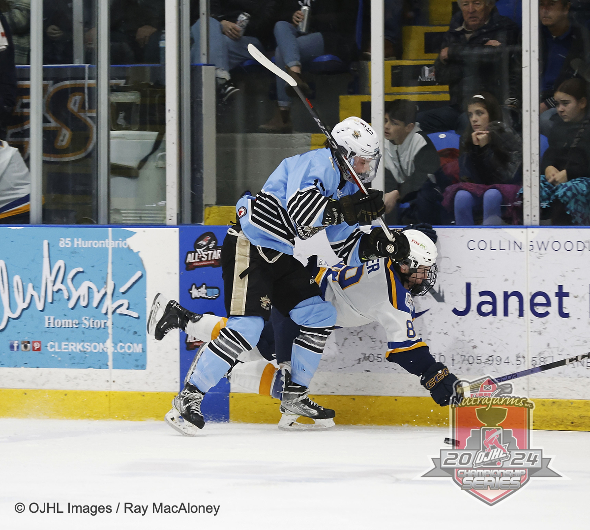 The score after the second period is now @CwoodBluesJrA 4 and the @OJHLGoldenHawks 3. @CwoodBluesJrA @OJHLGoldenHawks @ojhlofficial @ojhlimages @cjhlhockey @OHAhockey1 @HockeyCanada #postseason #Bucklandcup #Championship #leagueofchoice #Nutrafarms