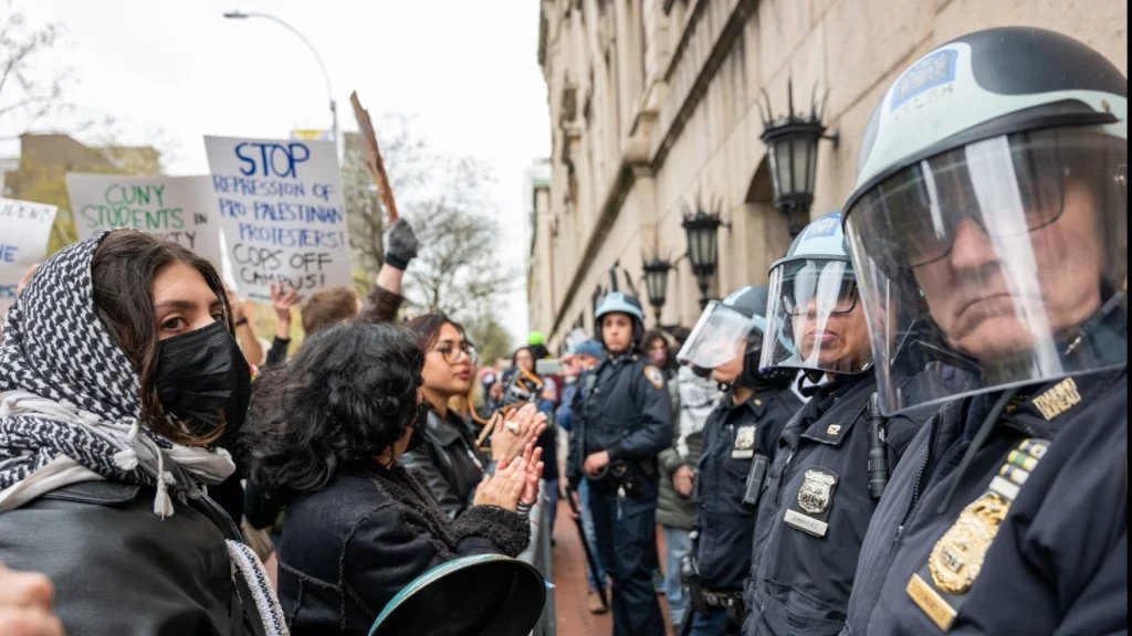 burt_cohen's tweet photo. It's  an election year in the U.S., students are being arrested at Columbia for  protesting a war, Russia is invading a neighboring nation, and the  Democratic Convention is taking place in...<checks  notes>...CHICAGO! Getting some of those 1968 vibes.... https://t.co/cU8bnVwzCJ