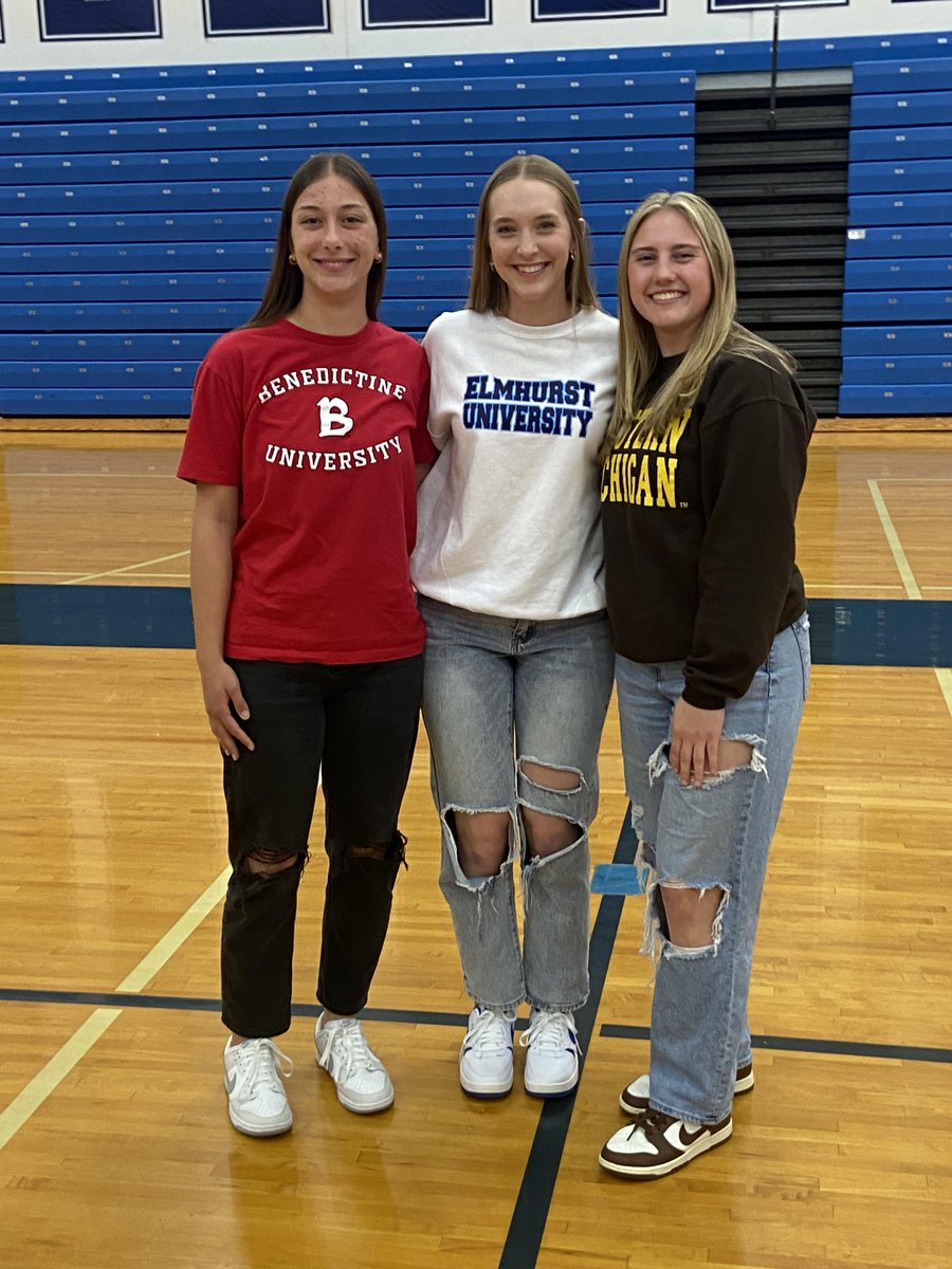 Congratulations to these seniors for pursuing their softball careers at a higher level! We are so proud of you and your hard work! 

Adrianna Pope (Benedictine)
Katie Nichols (Western Michigan)
Kaylee Aimone (Elmhurst)