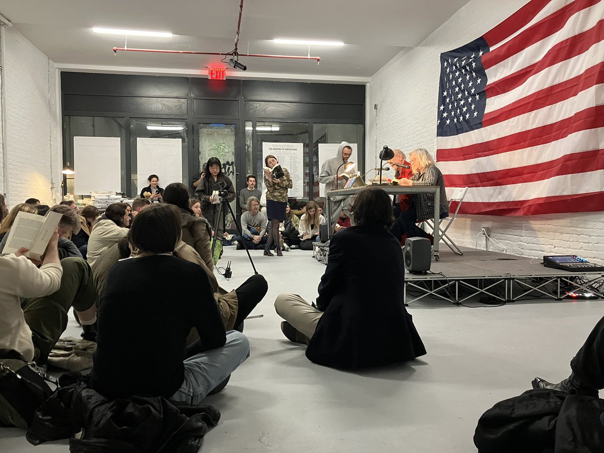 Honor is about to go on. We’re here at 49 Orchard Street for the next ~48 hours. You can follow along on the livestream and chat: youtube.com/live/RLyo4puEH…