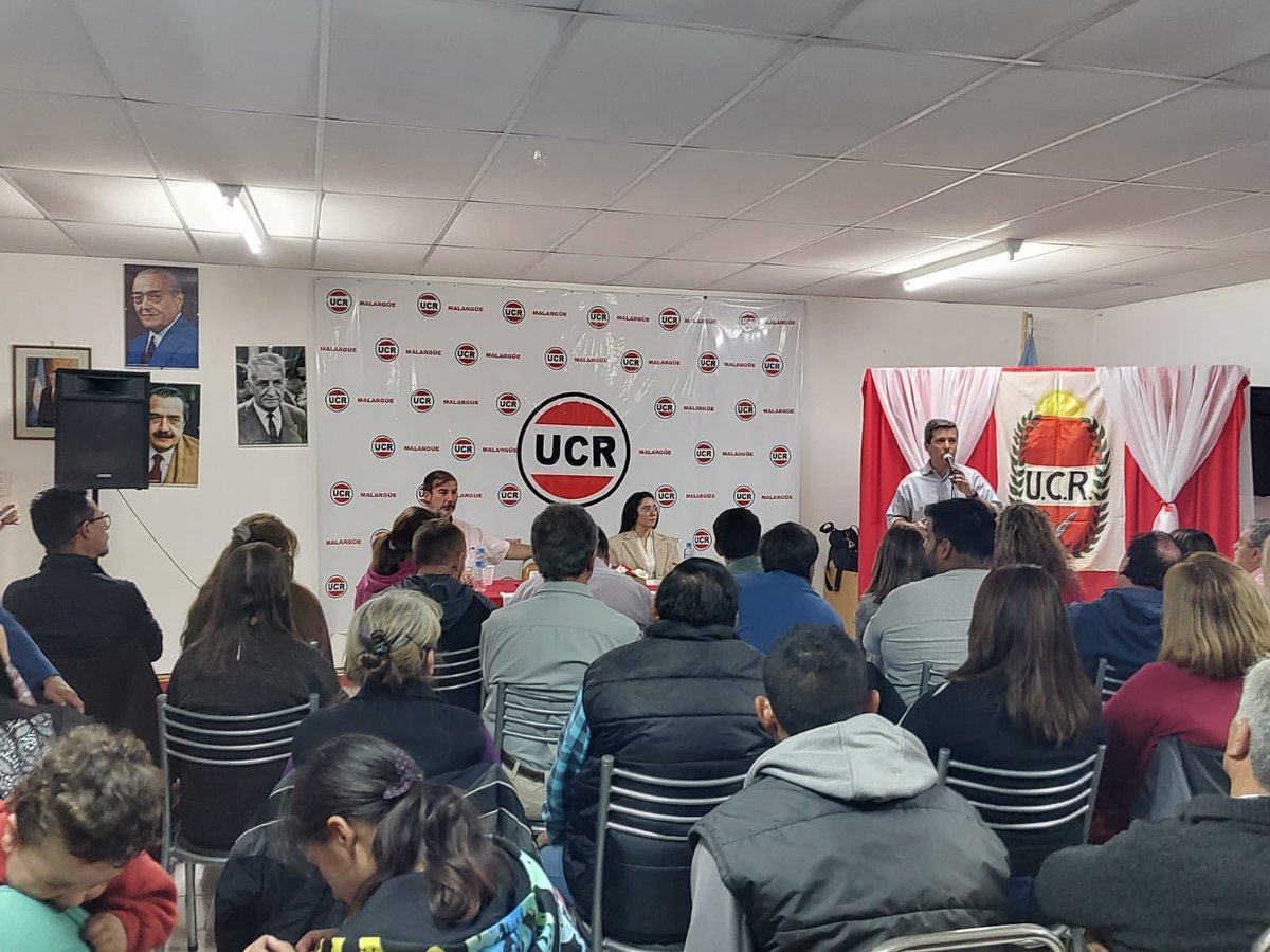 ¡Malargüe tiene nuevas autoridades! Hoy tenemos que estar más unidos que nunca y trabajar en un proyecto colectivo que mejore la vida de los ciudadanos. Estoy seguro que las nuevas autoridades trabajarán para llevar a cabo esto. Felicitaciones