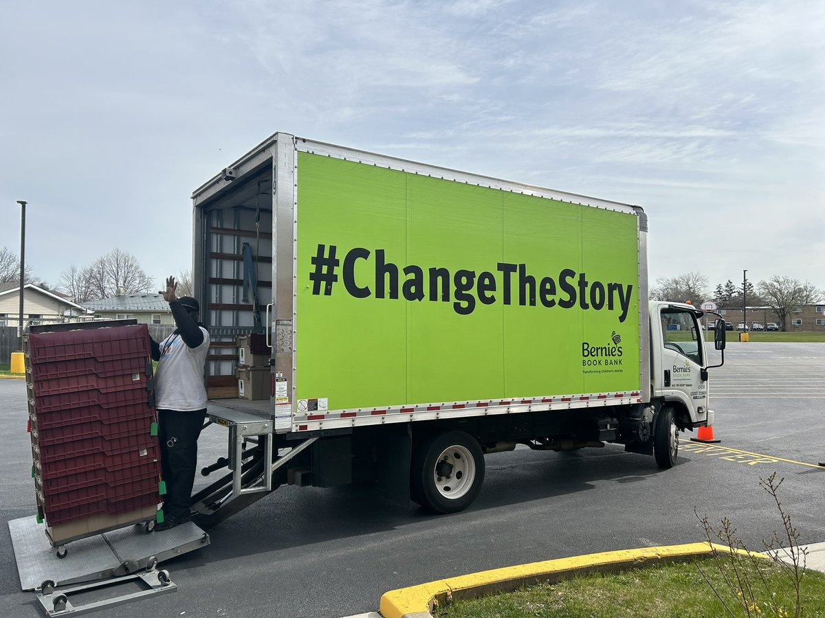 We're transforming the story for local children one book distribution at a time. Shoutout to our fleet team who spend countless hours on the road delivering books! #TransformingStories #PathwaysThroughPages