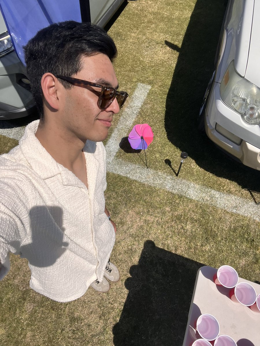 jooooosiah's tweet photo. some coachella day one- https://t.co/4NAjkdfGgF