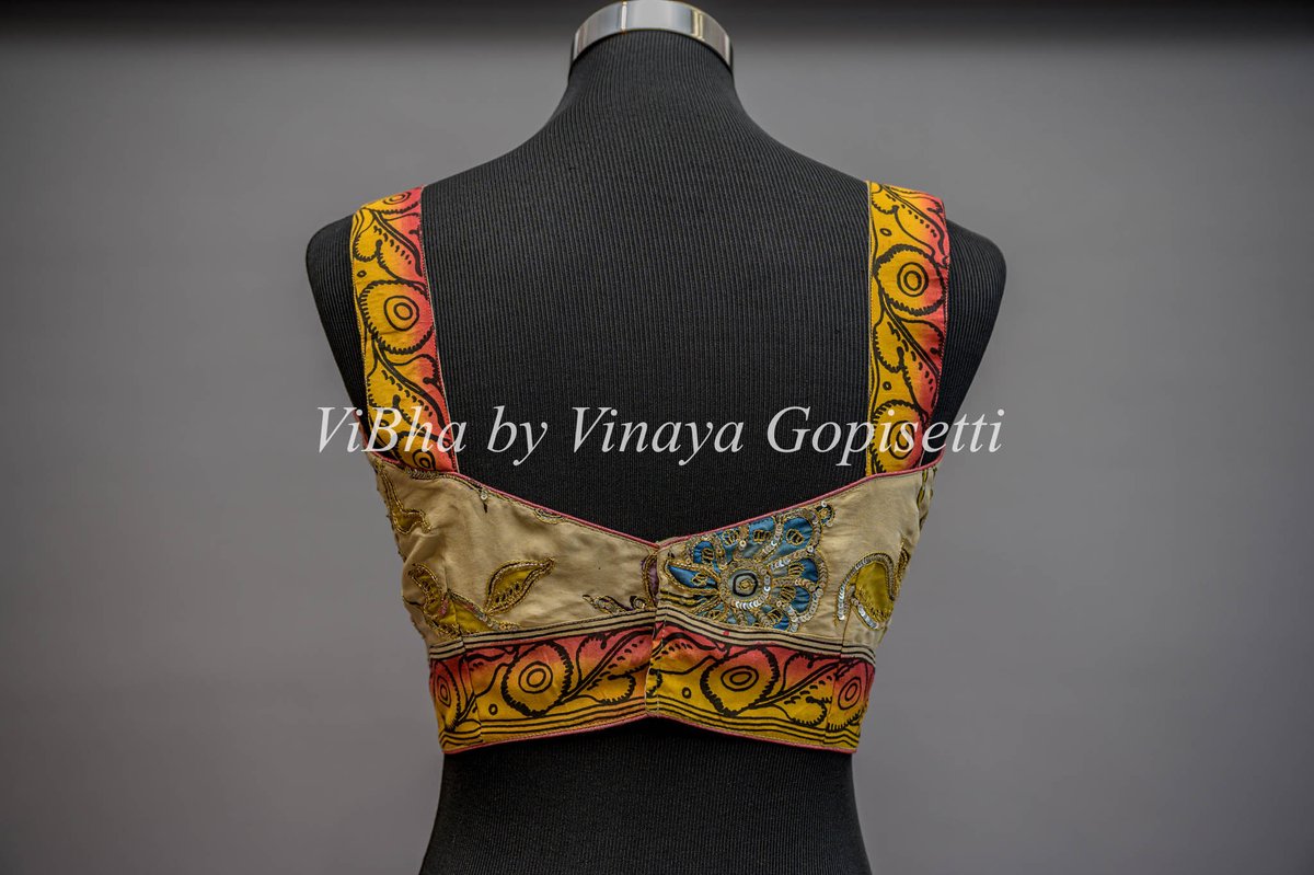 ViBha's Pen Kalamkari Hand Embroidered sleeveless Blouse #ViBha #DesignerVinayaGopisetti #SanJose #kalamkari #vegetableDye #floral #embroidery #sleeveless #blouse #fashiontrends #sareebeauties #Indian #traditional #sequin #lehenga #festivals #celebration #engagement #wedding