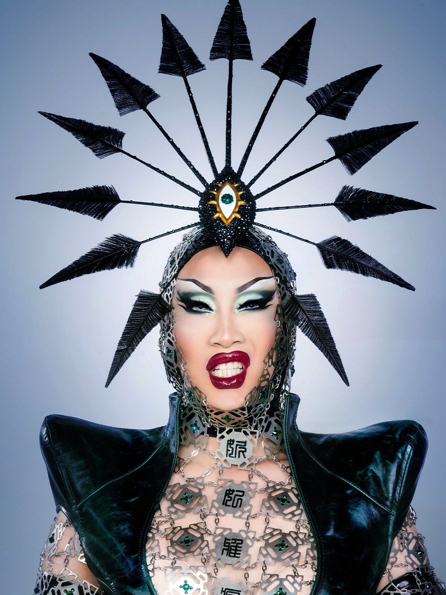 shantayficagay's tweet photo. 🚨Nymphia Wind é a grande vencedora da 16ª temporada de RuPaul's Drag Race! 

Condragulations ✨️🍌👑 #DragRace https://t.co/k0Wlsk6CJQ
